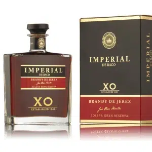brandy y estuche Imperial de Baco XO